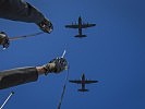 Transportflugzeuge Hercules. (Bild öffnet sich in einem neuen Fenster)