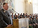 Generalstabschef Entacher zollt den Absolventen Respekt und Anerkennung. (Bild öffnet sich in einem neuen Fenster)