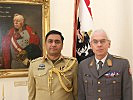 Brigadegeneral Haider, l., und Generalmajor Sinn. (Bild öffnet sich in einem neuen Fenster)