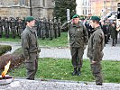 Brigadier Egger bei der Kranzniederlegung. (Bild öffnet sich in einem neuen Fenster)