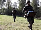 Auch die Munition führen die Soldaten mit sich. (Bild öffnet sich in einem neuen Fenster)