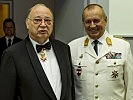 Brigadier Nikolaus Egger mit Nationalratsabgeordneten Otto Pendl. (Bild öffnet sich in einem neuen Fenster)