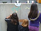 Mit vorbereiteten Schablonen ging es los. (Bild öffnet sich in einem neuen Fenster)