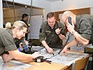 Training für Stabsoffiziere - eine Kernaufgabe des Instituts. (Bild öffnet sich in einem neuen Fenster)