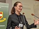 Als Referentin zum Thema Kulturgüterschutz an der Landesverteidigungsakade. (Bild öffnet sich in einem neuen Fenster)