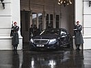 Gefreiter M. links bei einer Ausrückung mit der 3. Gardekompanie. (Bild öffnet sich in einem neuen Fenster)