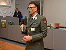 Brigadier in Ruhe Wolfgang Peischel leitete die Konferenz. (Bild öffnet sich in einem neuen Fenster)