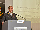 Generalmajor Rudolf Striedinger bei seiner Rede. (Bild öffnet sich in einem neuen Fenster)