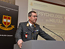 Der Akademiekommandant eröffnet das Symposium. (Bild öffnet sich in einem neuen Fenster)
