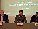 Colin P. Clarke und Nicolas Stockhammer bei der Diskussionsrunde. (Bild öffnet sich in einem neuen Fenster)