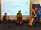 Der musikalische Abschluss der Konferenz. (Bild öffnet sich in einem neuen Fenster)