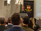 Generalstabschef General Rudolf Striedinger bei der Kaderfortbildung. (Bild öffnet sich in einem neuen Fenster)