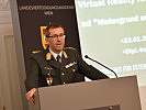 Generalleutnant Erich Csitkovits bei der Eröffnung der Veranstaltung. (Bild öffnet sich in einem neuen Fenster)