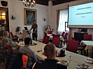Oberst des Generalstabsdienstes Matthias Wasinger bei seinem Vortrag. (Bild &ouml;ffnet sich in einem neuen Fenster)