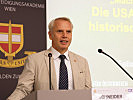 Der Institutsleiter Christian Ortner begrüßte die Gäste.