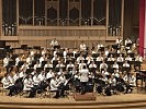 Vizeleutnant Strasser dirigiert "Der Musikmeister.