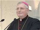 ...und Grußworten von Militärbischof Mag. Christian Werner... (Bild öffnet sich in einem neuen Fenster)