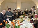 ...sowie einem reichhaltigem Buffet aus. (Bild öffnet sich in einem neuen Fenster)