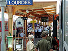 Die Österreicher kommen in Lourdes an ... (Bild öffnet sich in einem neuen Fenster)