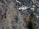 Weiterhin im Löscheinsatz: Eine "Alouette" III. (Bild öffnet sich in einem neuen Fenster)
