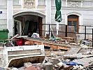 Die meisten Einrichtungsgegenstände wurden unbrauchbar. (Bild öffnet sich in einem neuen Fenster)