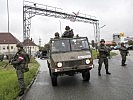 Pinzgauer mit MG-Trupp. (Bild öffnet sich in einem neuen Fenster)