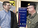 Bürgermeister Weber aus Tieschen und Brigadier Zöllner. (Bild öffnet sich in einem neuen Fenster)