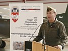 Brigadier Katter bei seiner Ansprache. (Bild öffnet sich in einem neuen Fenster)