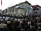 Einwohner, Angehörige und Freunde der Soldaten waren zahlreich erschienen. (Bild öffnet sich in einem neuen Fenster)