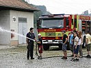 Die Feuerwehr war mit einem Tanklöschwagen im Einsatz... (Bild öffnet sich in einem neuen Fenster)