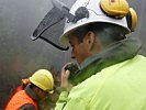 Die Rettungskette wird über Funk alarmiert. (Bild öffnet sich in einem neuen Fenster)