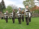 Eine Schlagzeugshow der Militärmusik begeistert das Publikum. (Bild öffnet sich in einem neuen Fenster)