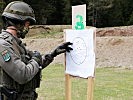 Ein zufriedener Milizsoldat mit einem hervorragenden Trefferergebnis. (Bild öffnet sich in einem neuen Fenster)