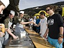 1.800 Hot Dogs... (Bild öffnet sich in einem neuen Fenster)