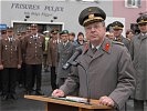 Militärisch Höchstanwesender ist Oberst Walter Bendl. (Bild öffnet sich in einem neuen Fenster)