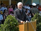 Der Gastgeber: Bürgermeister und Oberschulrat Bauer. (Bild öffnet sich in einem neuen Fenster)