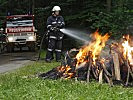 In Allerheiligen unterstützten zivile Einsatzkräfte das Training. (Bild öffnet sich in einem neuen Fenster)