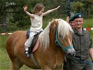 ...und das Reiten auf den Haflingern. (Bild öffnet sich in einem neuen Fenster)