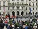 Die Bands nehmen Aufstellung am Hauptplatz. (Bild öffnet sich in einem neuen Fenster)