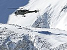 Die Flugschüler lernen, die Maschinen im Hochgebirge zu beherrschen. (Bild öffnet sich in einem neuen Fenster)