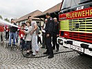 Einmal ein Feuerwehrmann sein! (Bild öffnet sich in einem neuen Fenster)