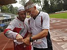Fachinspektor Klaus Gstinik und Vizeleutnant Anton Mair im Ziel. (Bild öffnet sich in einem neuen Fenster)