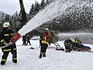 Die Freiwillige Feuerwehr Hittisau im Löscheinsatz. (Bild öffnet sich in einem neuen Fenster)