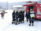 Die Feuerwehr Bizau und das Rote Kreuz aus Egg sind als Erste vor Ort. (Bild öffnet sich in einem neuen Fenster)