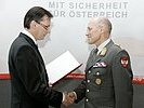 Zu Entachers Stellvertreter wird Generalleutnant Othmar Commenda bestellt. (Bild öffnet sich in einem neuen Fenster)