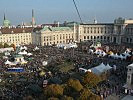 Ein Blick auf den Heldenplatz. (Bild öffnet sich in einem neuen Fenster)