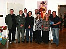 Im Einsatz für die Kunst (v.l.): Christian Polansek, Oberst Claus Amon, Kulturstadtrat Norbert Payr, Johann Karner, Wilfried Ploderer, Caren Dinges, Bridget Hill, Vo.No und Helmut Gekle.