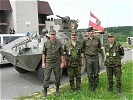 Brigadekommandant Pronhagl (2.v.r.) besuchte seine Soldaten während der Übung.