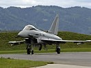 Der erste Eurofighter für Österreich nach seiner Landung in Zeltweg am 12. Juli 2007.