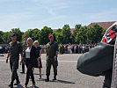 Ministerin Tanner zu Besuch in der Maria-Theresien-Kaserne.